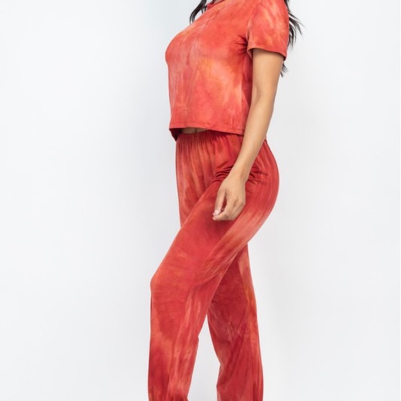 Tie dye printed top and jogger pant set - Picture 2 of 5